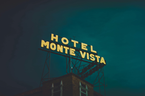 Hotel-Sign-Hotel-Monte-Vista